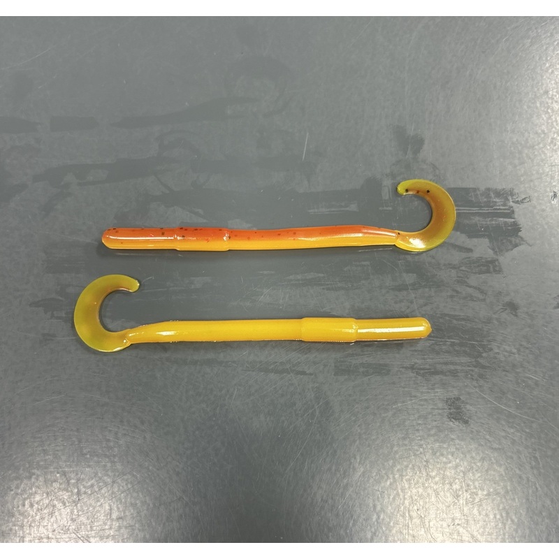 5150 CURLY TAIL WORM 4.25″ (UNSCENTED) Lemonade – NEW