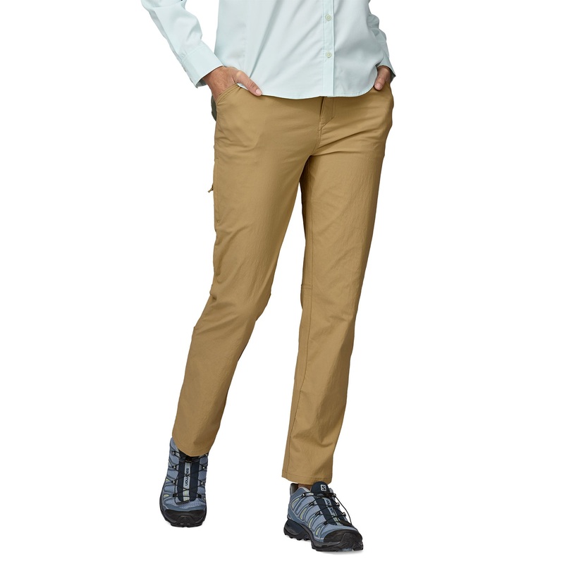 Patagonia W’s Quandary Pants – Regular – New for 2024 Classic Tan / CSC 0